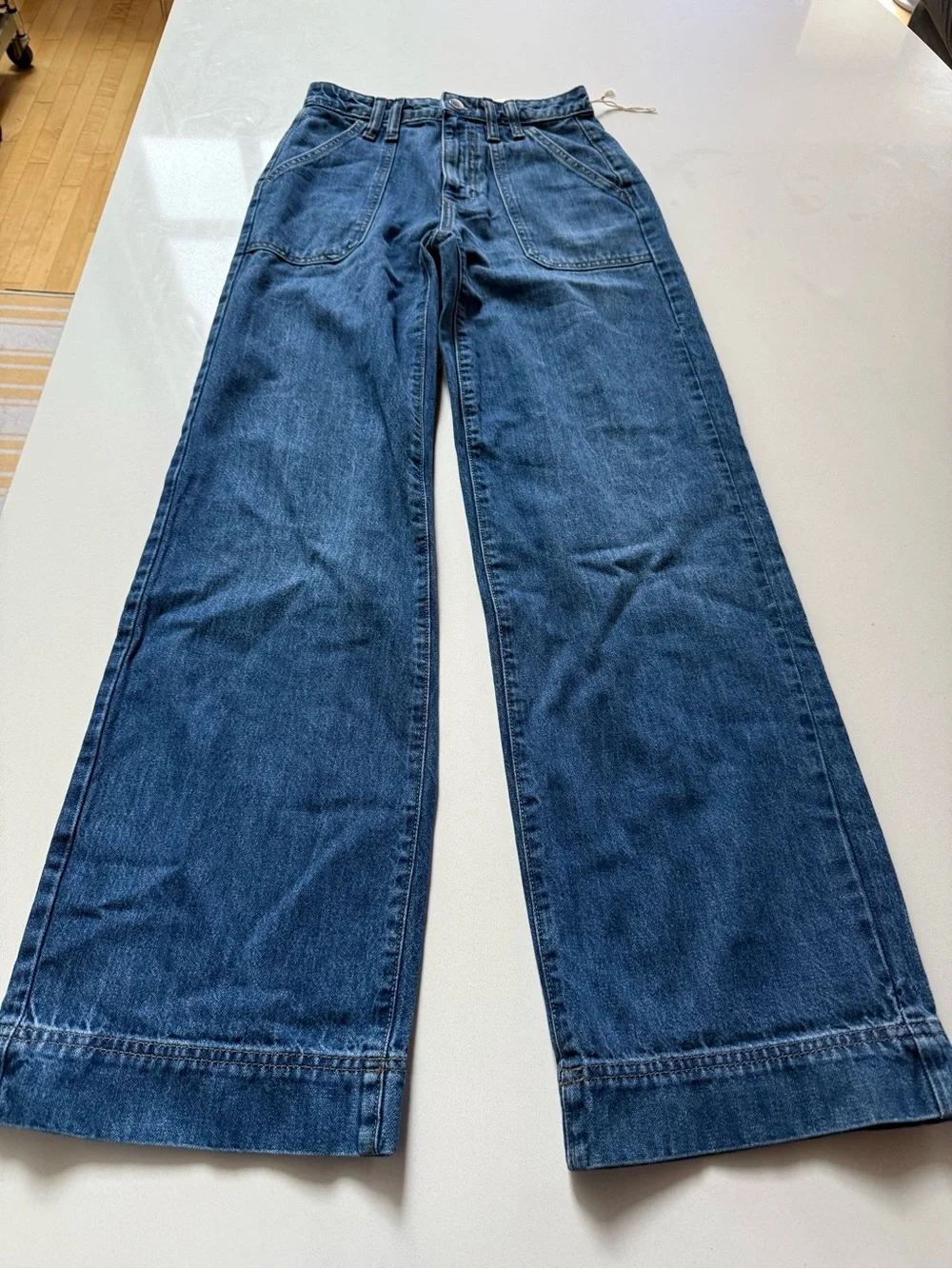 🆕 Universal Thread High-Rise Wide Leg Trouser Jeans in Medium Blue, Size 0 - Picture 3 of 11